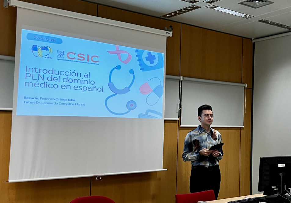 Federico Ortega durante su charla