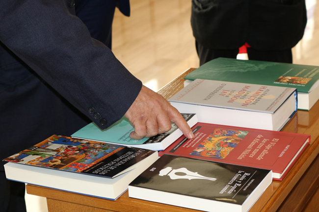 El Viaje allende los tres mares de Afanasi Nikitin, editado por Pedro Bádenas, mejor traducción de los XX Premios UNE