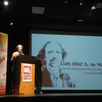 Luis Díaz G. de Viana (ILLA) recoge el "Premio Diálogo 2016" de la Fundación Ateneo Cultural `Jesús Pereda´ de Castilla y León