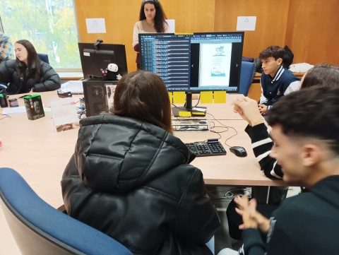 Sumérgete en el pasado virtual. Digitalización, modelado y mapeo de objetos y textos históricos