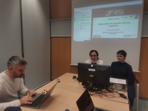 Taller "Descubre el mundo de los papiros"