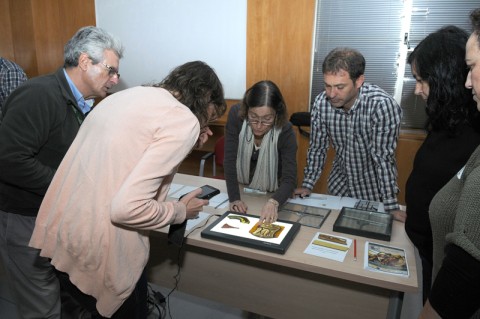 De frente, Mari Ángeles Villegas (IH) y Fernando Agua (IH) en el momento de su intervención